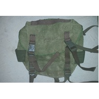 AUSTRALIAN M1956 BUM PACK COMBAT GREEN 1988/89 with  FASTEX BUCKLES VGC